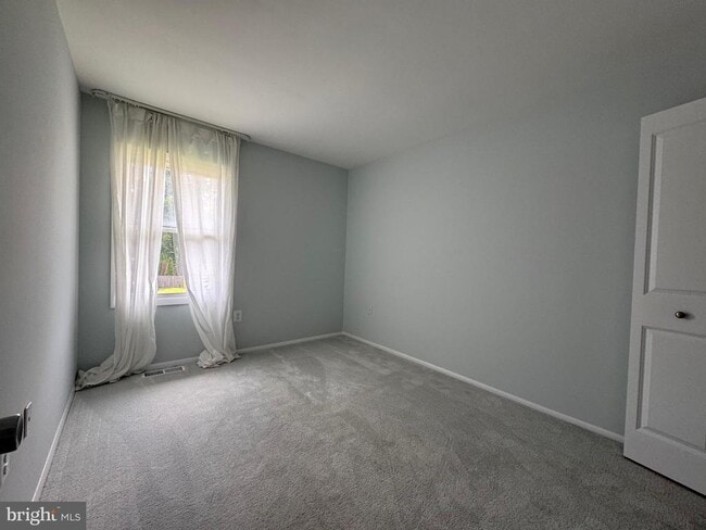 Building Photo - 1717 Fallsway Dr