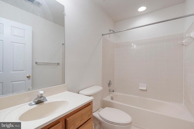 Building Photo - 4021 Fairfax Center Hunt Trail