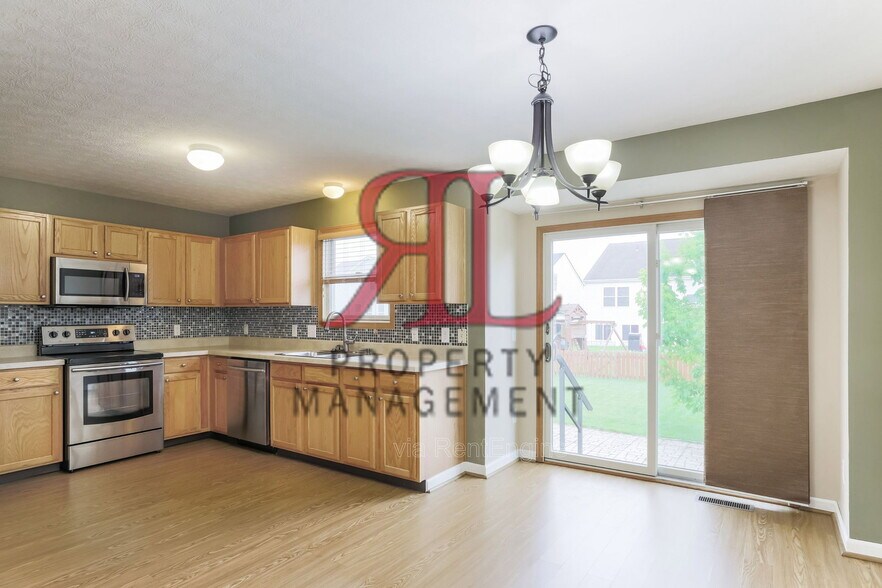 Building Photo - 8669 Brenstuhl Park Dr