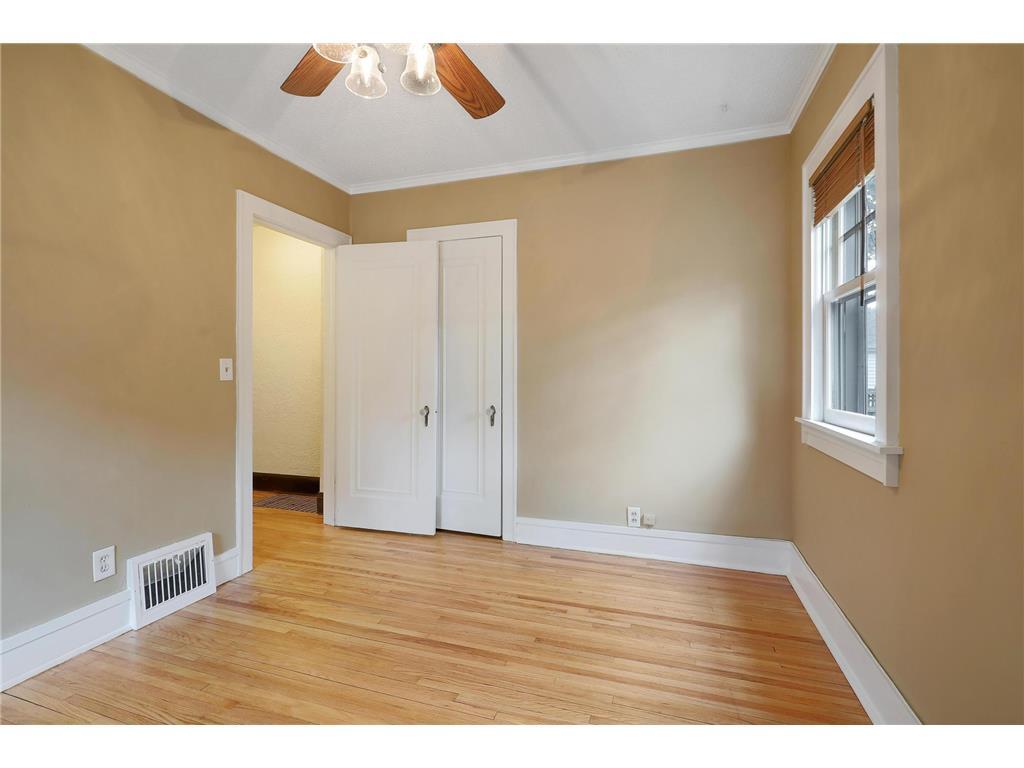 Building Photo - 2125 E 42nd St