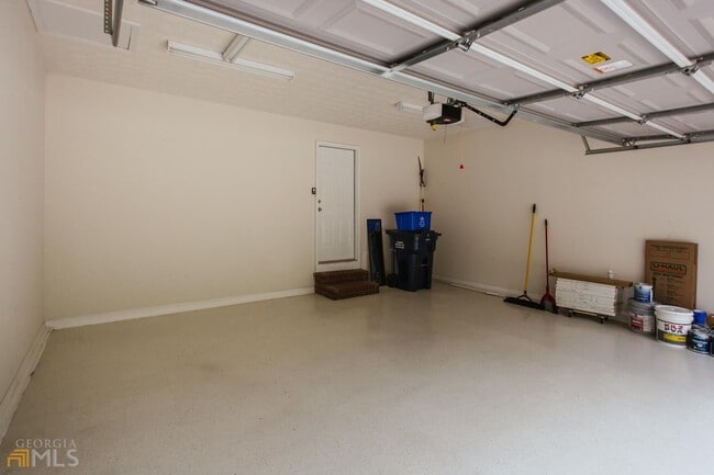 Building Photo - 137 Bristol Woods Dr