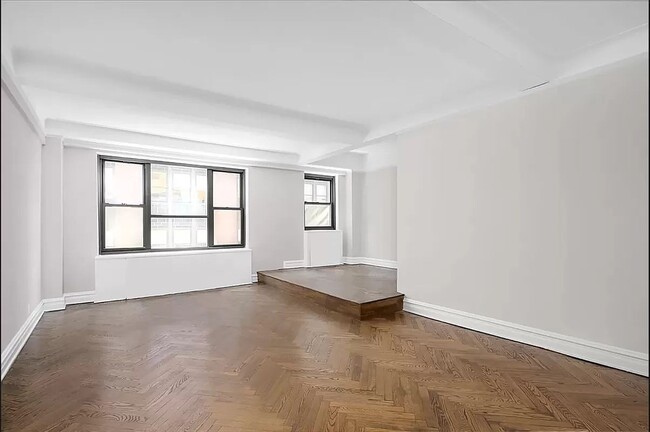Building Photo - East 36th Street