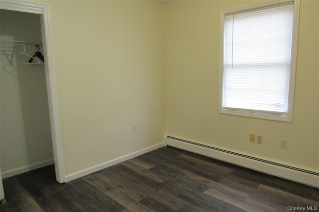 Building Photo - 92 Velie Rd