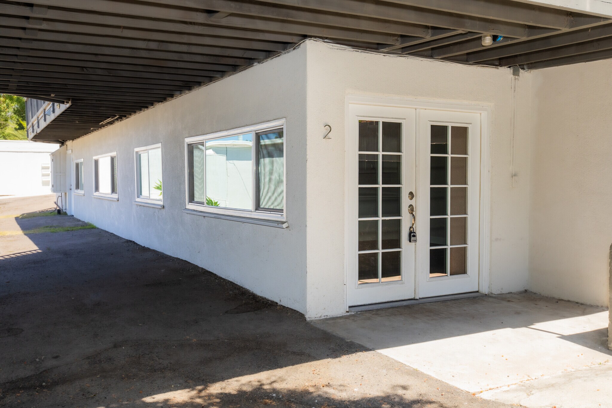Building Photo - 603 Sunset Dr