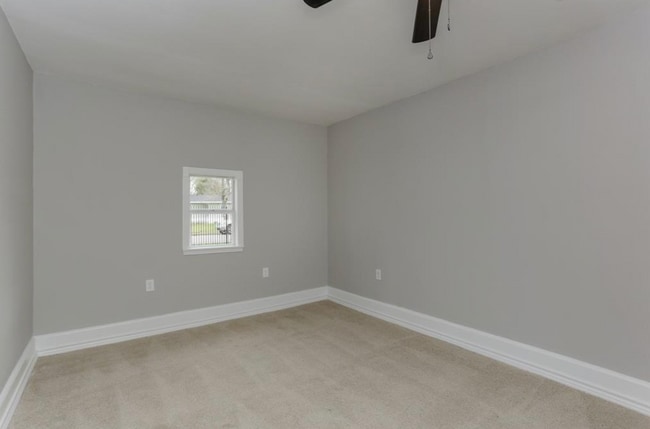 Building Photo - 5635 Belarbor St