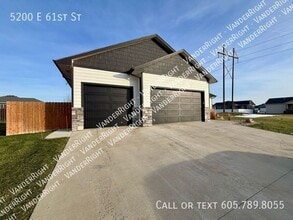 Building Photo - 5200 E 61st St