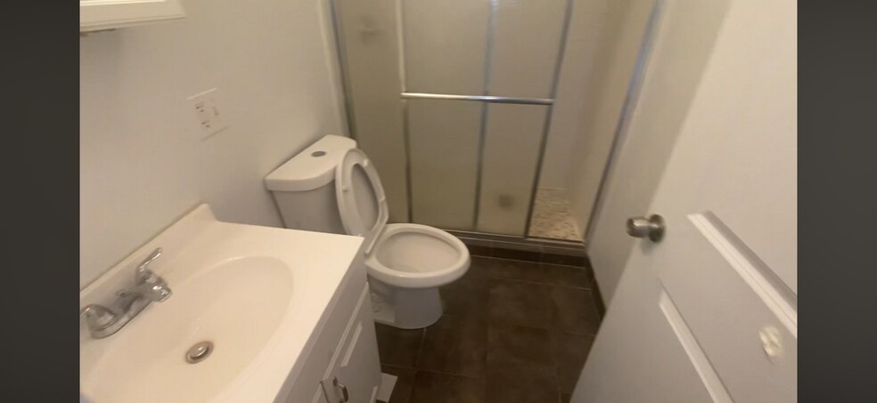 Building Photo - 2534 W Fitch Ave