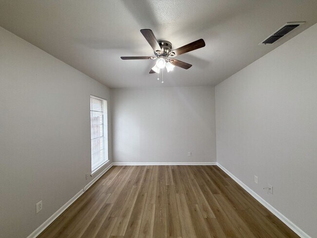 Building Photo - 200 N 23rd St