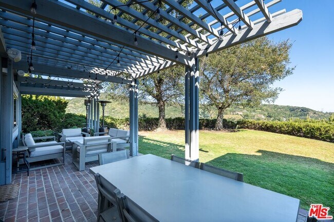 Building Photo - 2526 Cordelia Rd