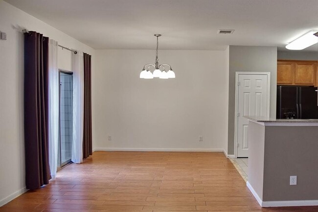 Building Photo - 16016 Summerville Lake Dr