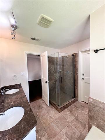 Building Photo - 4017 Dome Dr