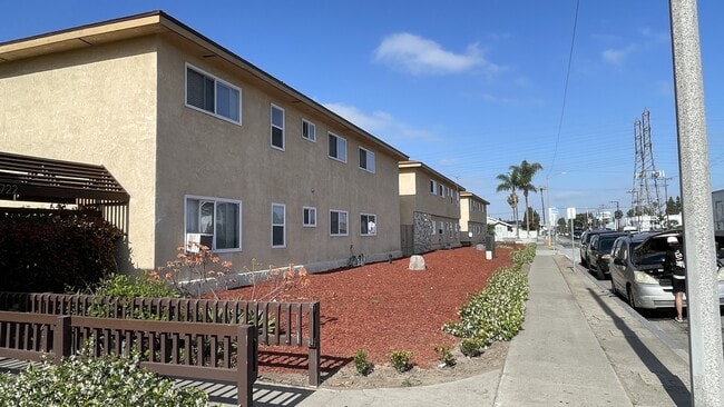 Building Photo - 7702 Chapman Ave
