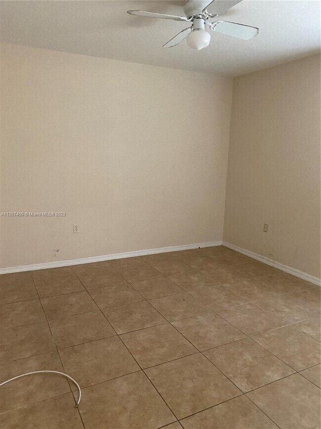 Building Photo - 13755 SW 48th Ct