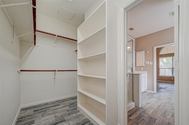 Building Photo - 16942 Langham Crossing Ln