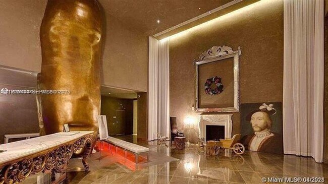 Building Photo - 495 Brickell Ave