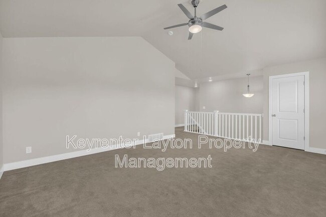 Building Photo - 1447 E Daylily Ct