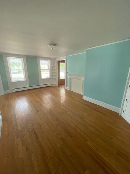 Living Room 1 - 2 - 110 Woodward St