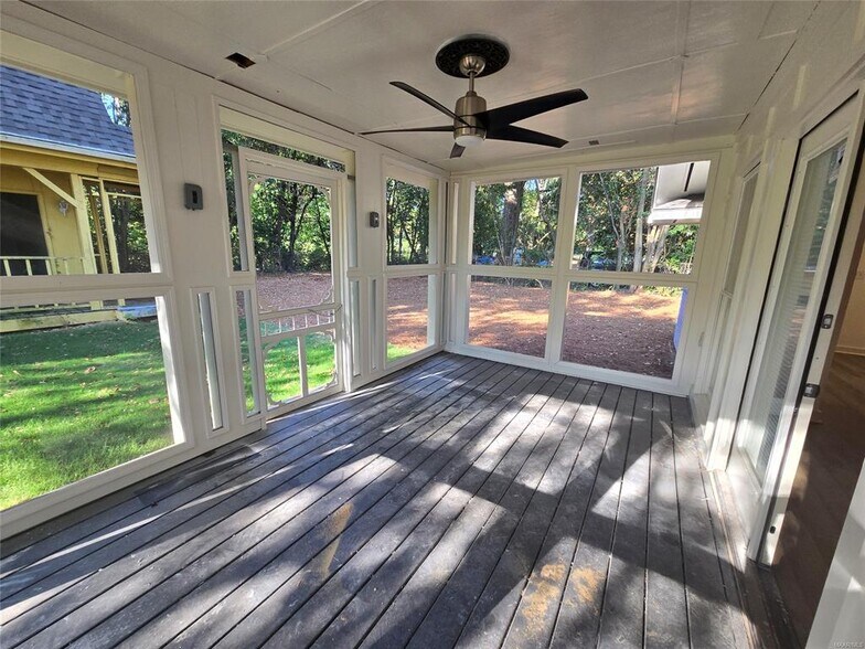Building Photo - 3024 Pelzer Ave