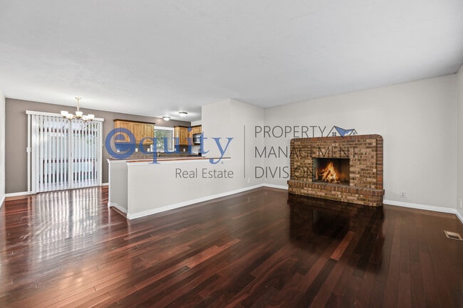 Building Photo - 7102 Brookhill Dr E