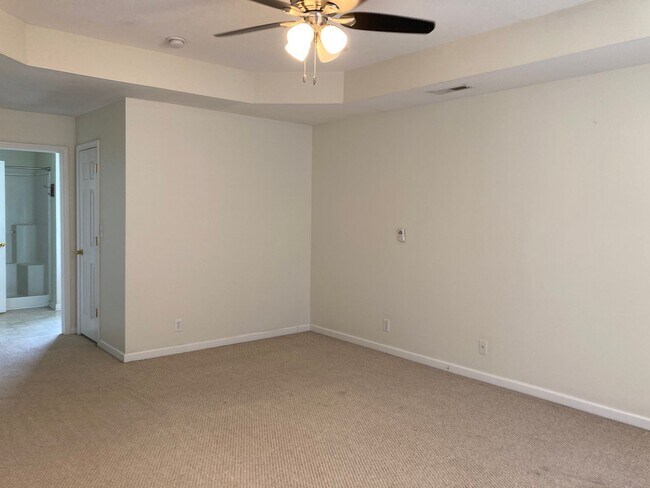 Building Photo - 2566 Leprechaun Ln