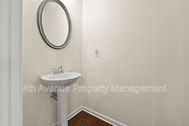 Building Photo - 3478 Abbey Wy
