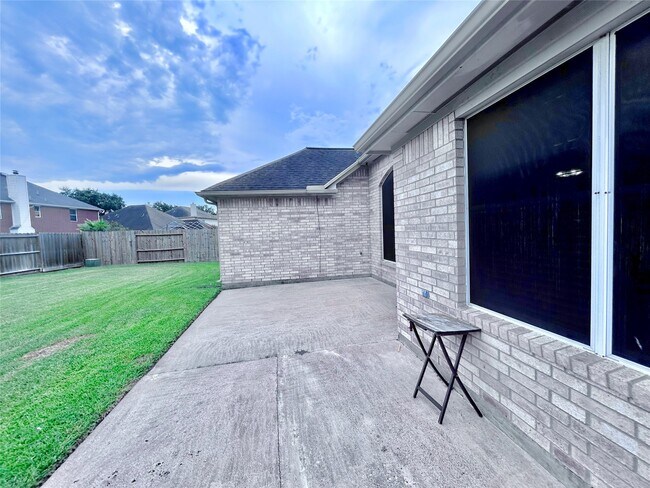 Building Photo - 5018 Rocky Manor Ln