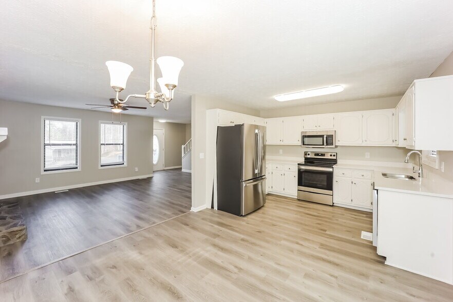 Building Photo - 4063 Casa Verde Dr