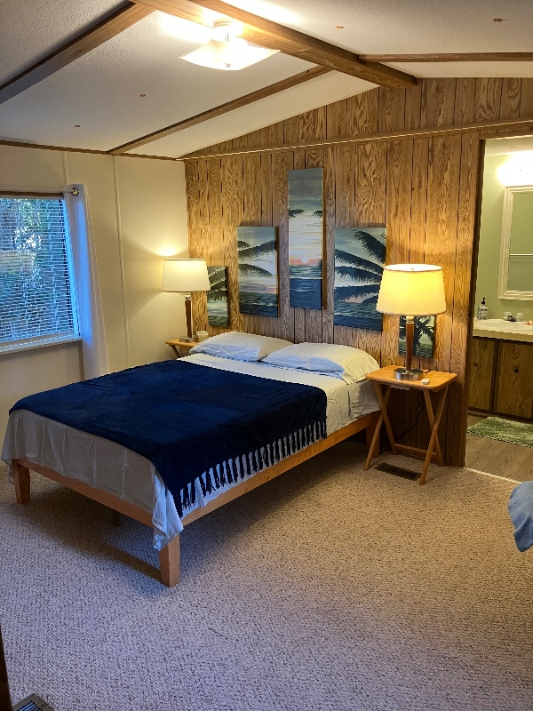 Building Photo - 1228 Chokoloskee Dr