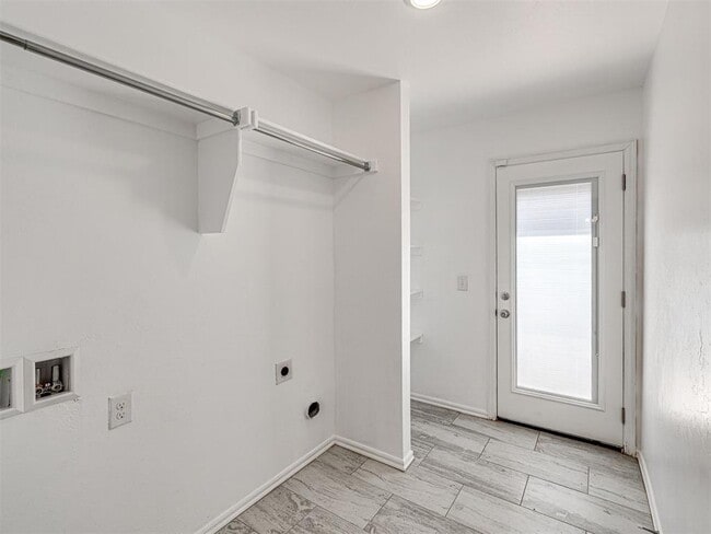 Building Photo - 2508 NW 199th St