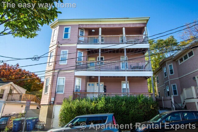 Building Photo - 6 Belmont St