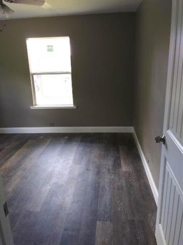 Building Photo - 1126 Park Cir
