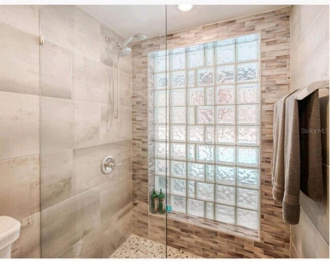 Building Photo - 5153 Miller Bayou Dr