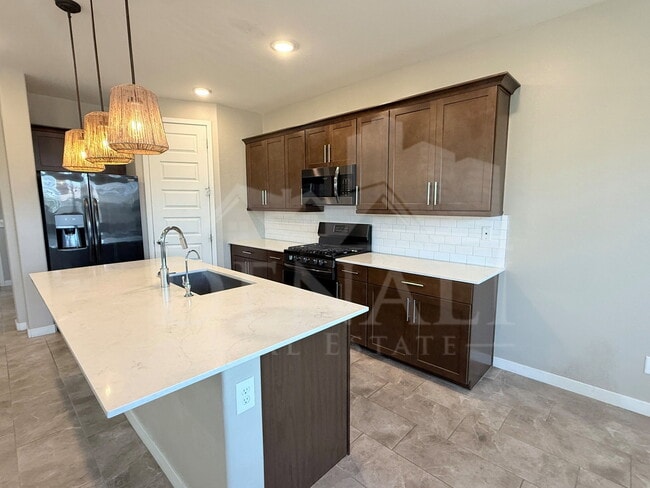 Building Photo - 651 N Abalone Dr