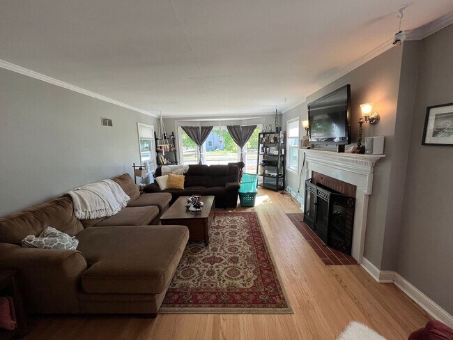 Building Photo - 2 Bed 1 Bath Single Family Home in Wausau