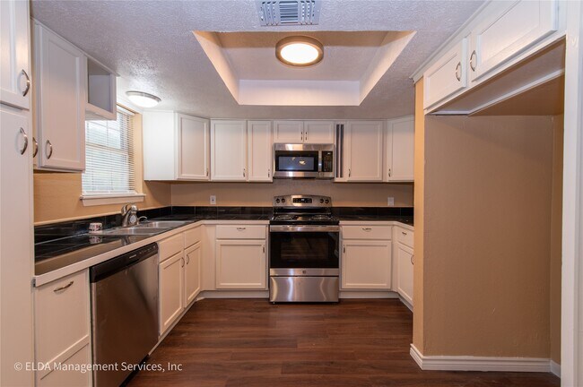 Building Photo - 12834 Timothy Dr