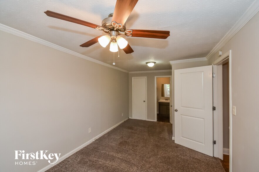 Building Photo - 6774 James D. Simpson Ave