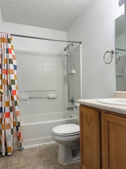 Building Photo - 10639 Rockcliff Dr NW