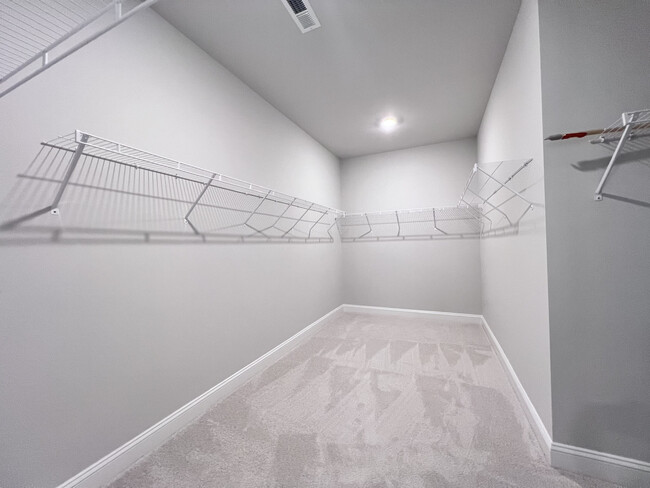 Building Photo - 360 Canyon Gap Wy