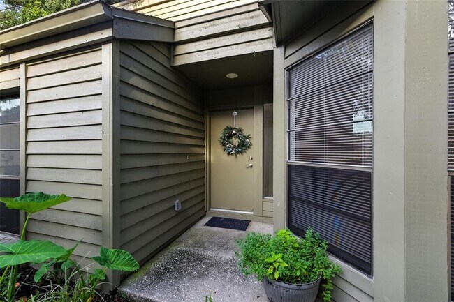 Building Photo - 4404 Oak Harbor Dr
