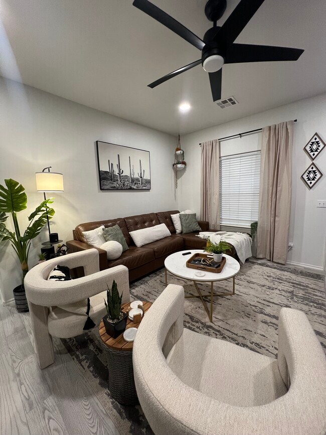 Building Photo - 6141 Courtyards Ct