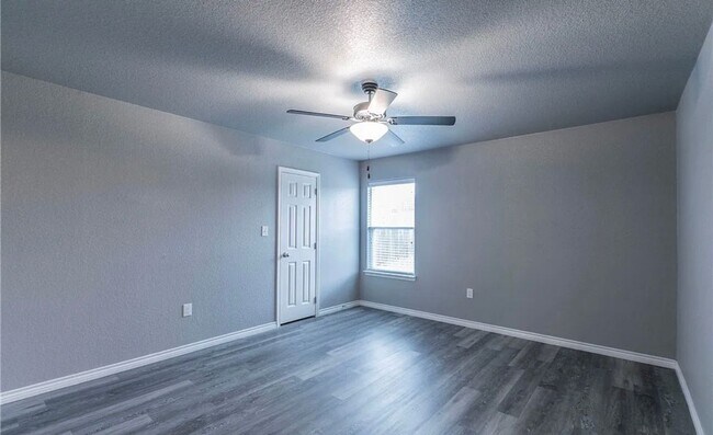 Building Photo - Cozy Duplex in Temple, Ready for Move-In!