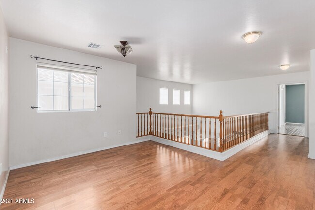 Building Photo - 204 W Mountain Sage Dr