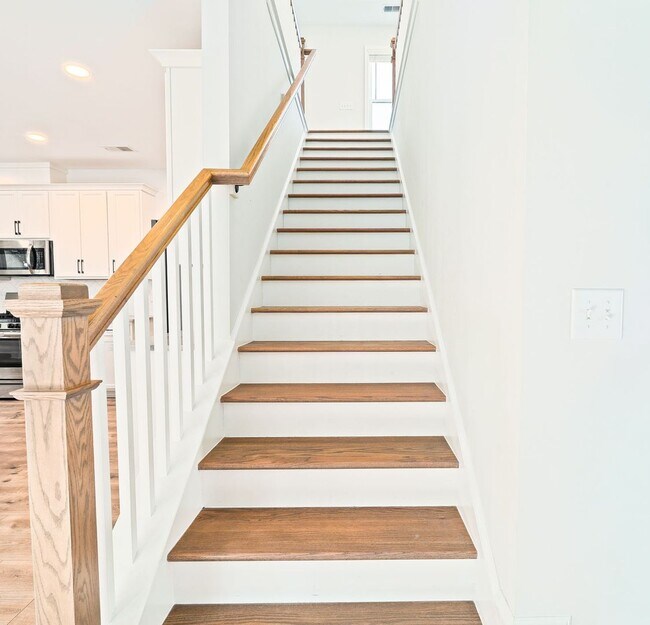 Building Photo - Spacious Lowcountry Retreat in Moncks Corner