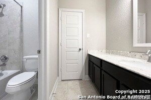 Building Photo - 9006 La Junta