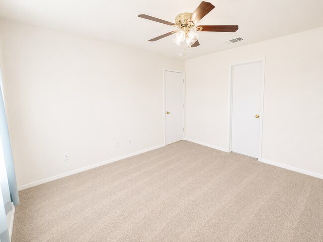Building Photo - 3 Bedroom/2 Bath Shaenfield Pl Subdivision
