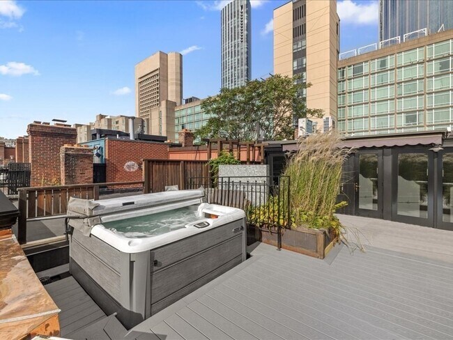 Building Photo - 81 Saint Botolph St