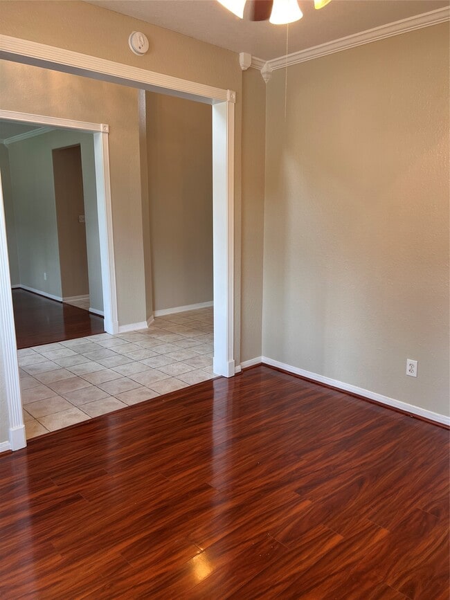 Building Photo - 14210 Meadow Estates Ln