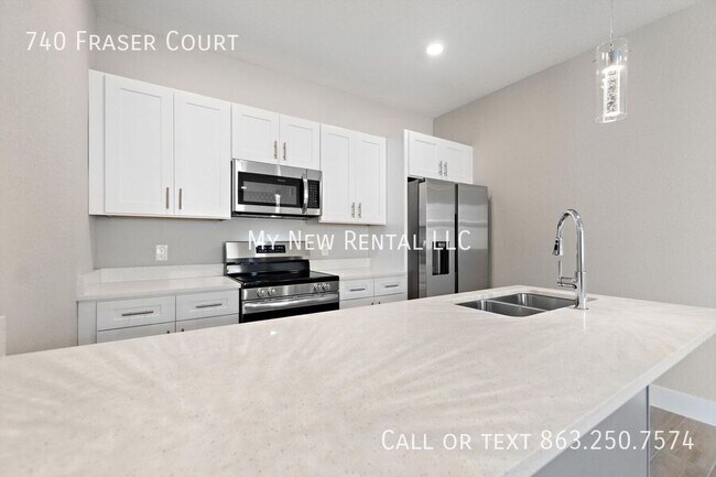 Building Photo - 740 Fraser Ct