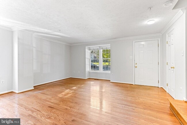 Building Photo - 1232 Quaker Ridge Dr