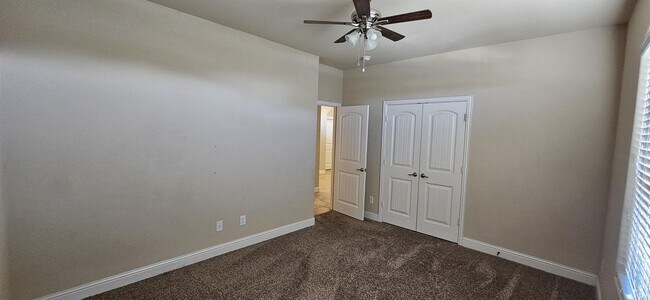 Building Photo - 6405 Hall of Fame Blvd